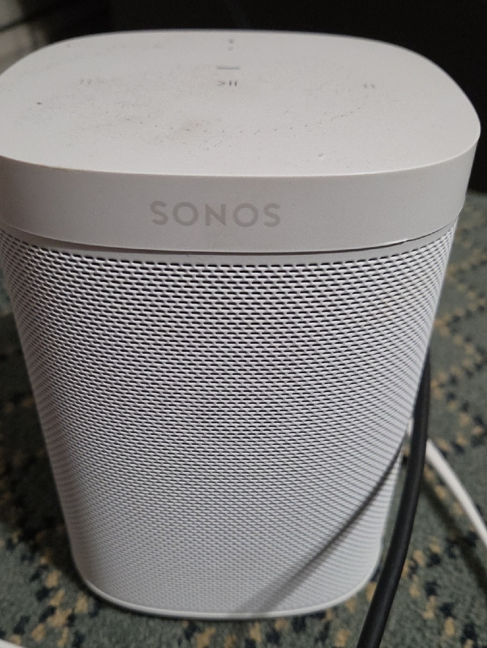 Sonos White Portable Speaker with Mesh Grille